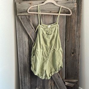 Green Billabong overalls/romper size small